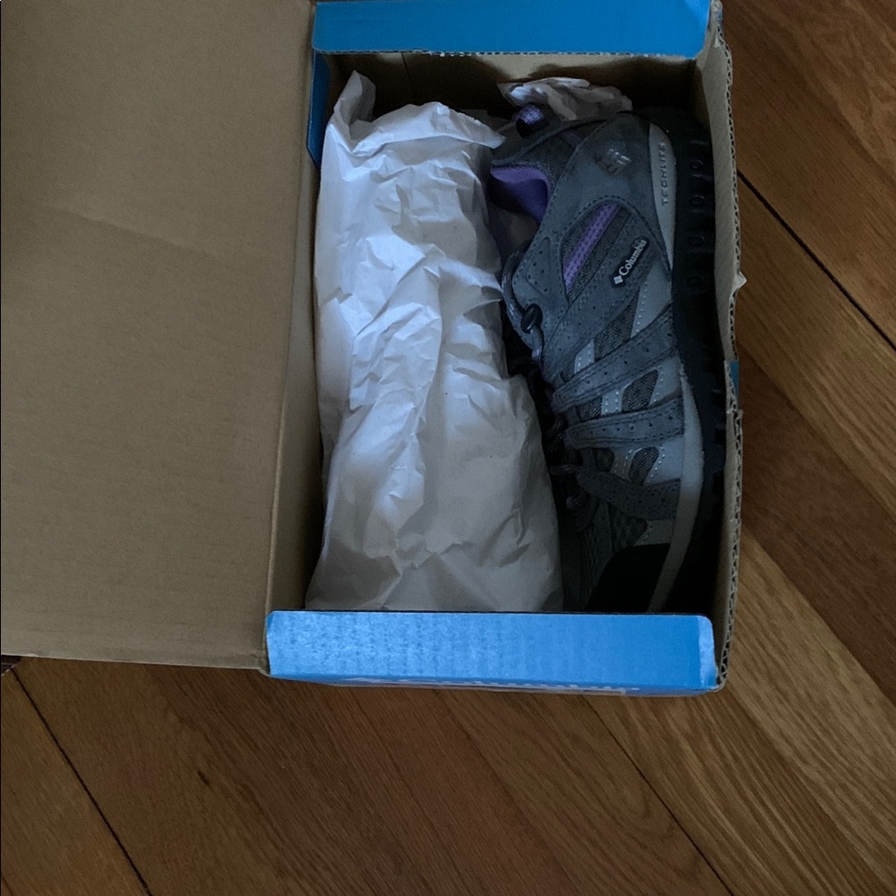 Columbia Women’s Redmond Shoe - Picture 8 of 11